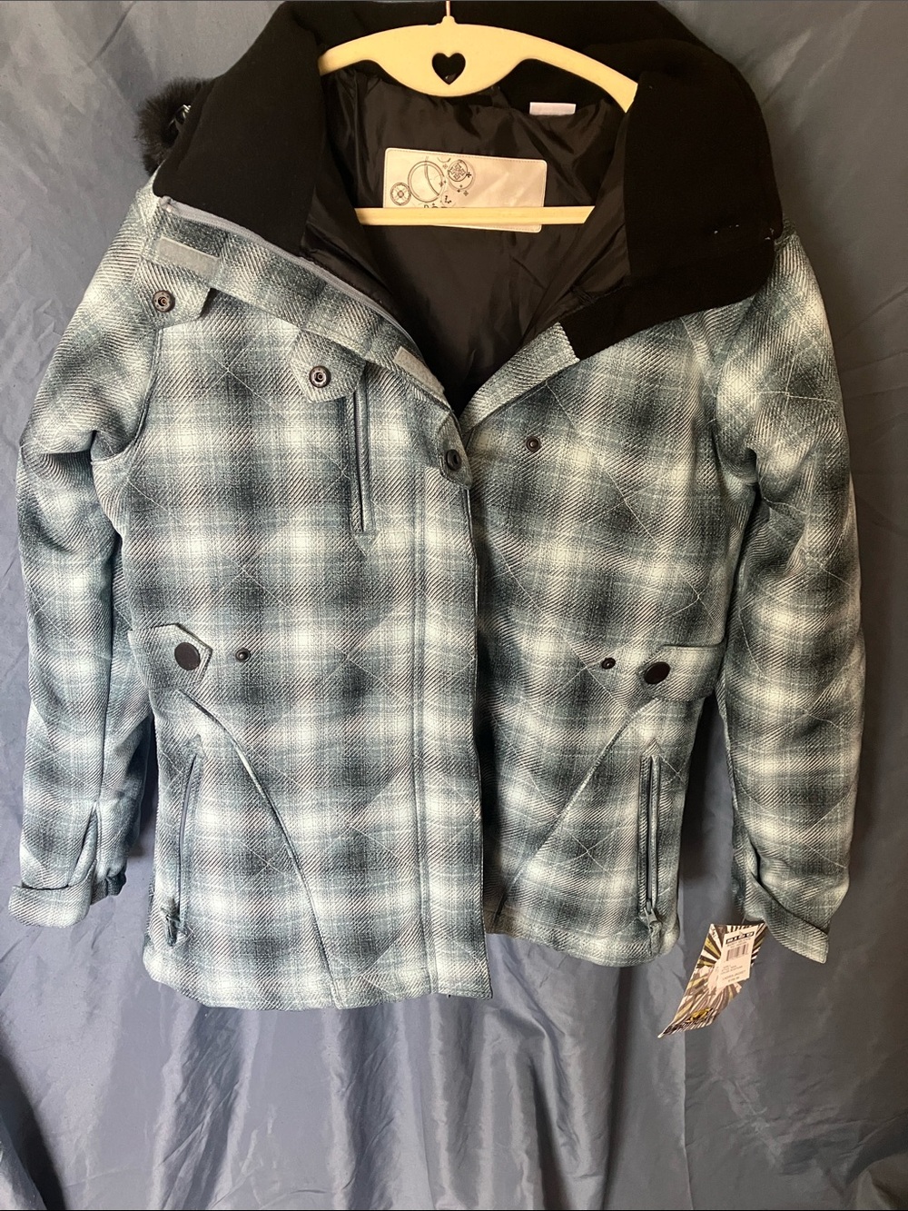 Body Glove: Plaid Blue Winter Jacket- Hood- L